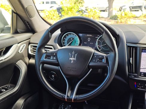 Used 2022 Maserati Levante GT image 24
