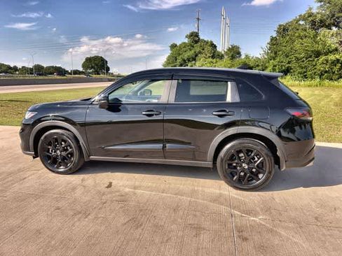 Used 2024 Honda HR-V Sport image 4
