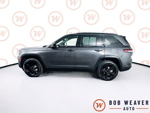 Used 2024 Jeep Grand Cherokee Limited w/ Luxury Tech Group II AWD/4WD image 4