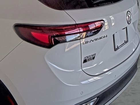 Used 2021 Buick Envision Preferred FWD image 10