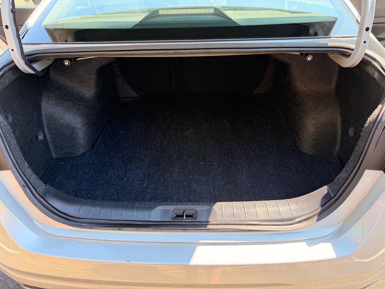 Used 2024 Nissan Altima 2.5 S FWD image 18