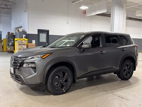 New 2026 Nissan Rogue SV AWD/4WD image 22