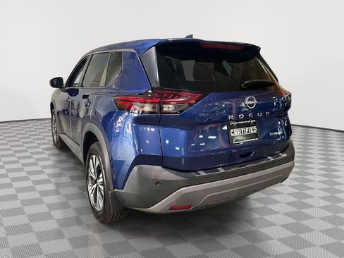 Used 2022 Nissan Rogue SV image 5