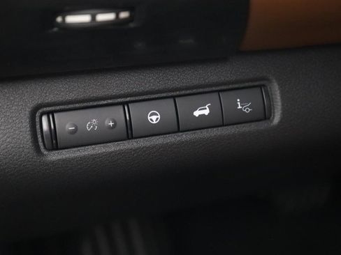 New 2026 Nissan Pathfinder Platinum image 12