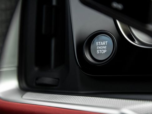 Used 2026 Porsche Cayenne image 17