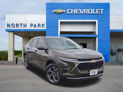 Used 2024 Chevrolet Trax LT w/ Driver Confidence Package