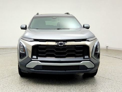 Used 2025 Chevrolet Equinox ACTIV w/ Safety and Technology Package AWD/4WD image 2