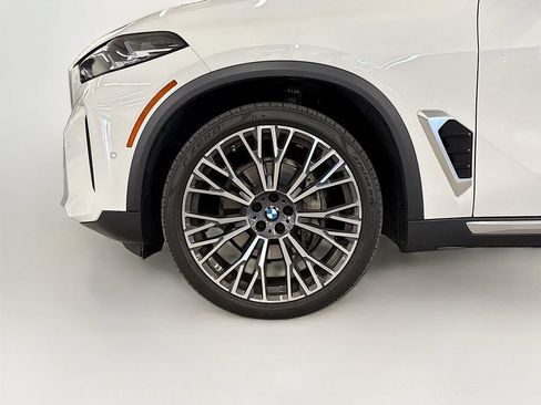 Used 2024 BMW X5 xDrive40i w/ Parking Assistance Package AWD/4WD image 24