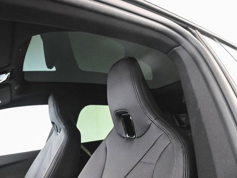 Used 2024 BMW iX xDrive50 w/ Premium Package image 29