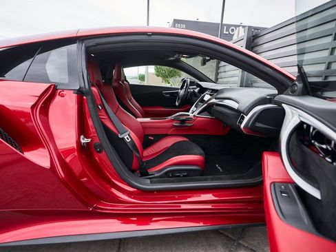 Used 2021 Acura NSX image 28
