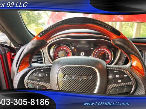 Used 2015 Dodge Challenger SRT Hellcat image 24