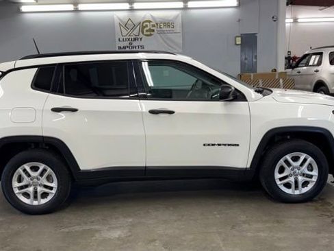 Used 2018 Jeep Compass Sport FWD image 5