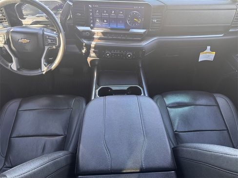 Used 2024 Chevrolet Silverado 2500 LT image 26