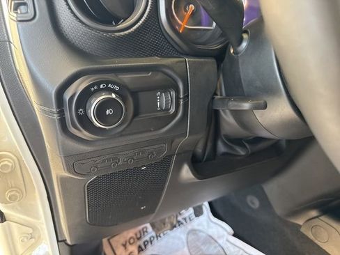 Used 2024 Jeep Wrangler Unlimited Rubicon image 10