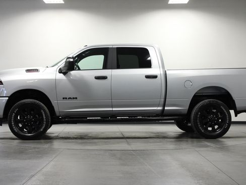 Used 2026 RAM 2500 Big Horn AWD/4WD image 7