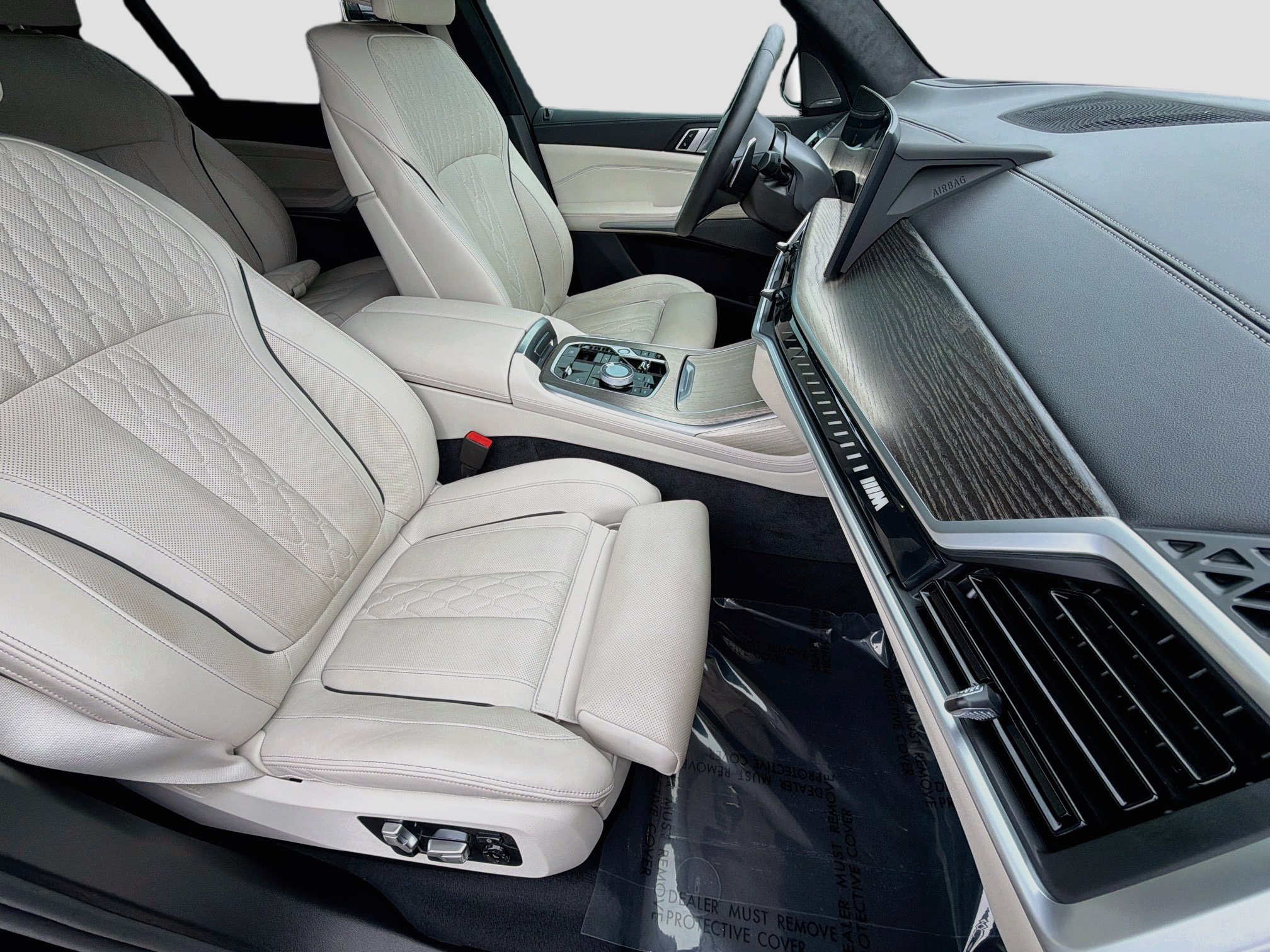 Used 2026 BMW X7 M60i AWD/4WD image 17