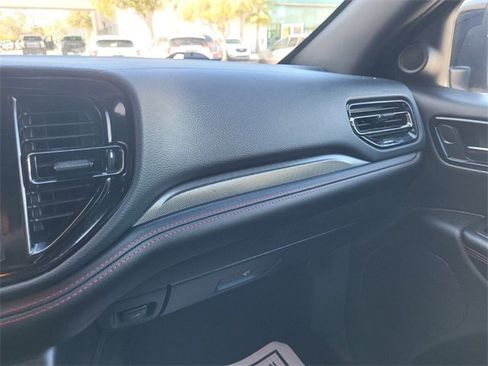 Used 2025 Dodge Durango GT image 27