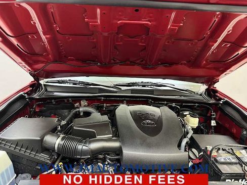 Used 2017 Toyota Tacoma SR5 image 10