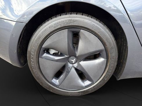 Used 2019 Tesla Model 3 Long Range image 23