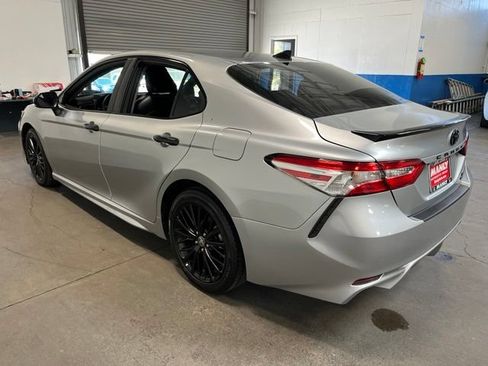Used 2020 Toyota Camry SE AWD/4WD image 5