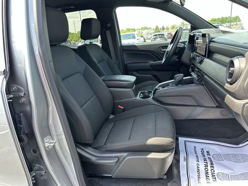 Used 2024 Chevrolet Colorado Trail Boss w/ Advanced Trailering Package AWD/4WD image 30