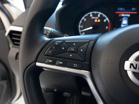 Used 2022 Nissan Altima 2.5 S FWD image 19