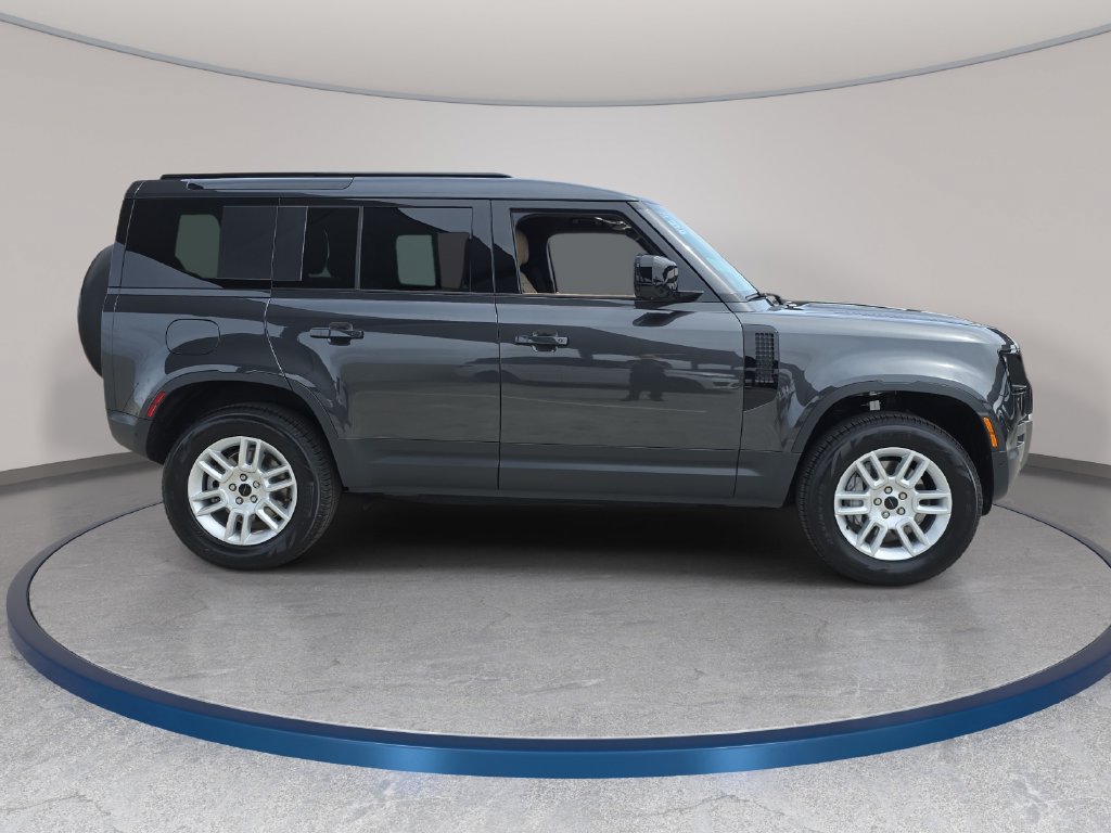 New 2026 Land Rover Defender 110 S AWD/4WD image 4