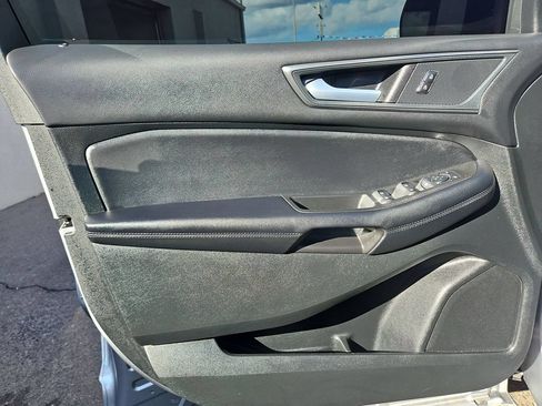 Used 2024 Ford Edge SE AWD/4WD image 11