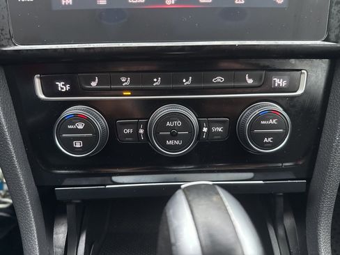 Used 2021 Volkswagen GTI Autobahn image 36