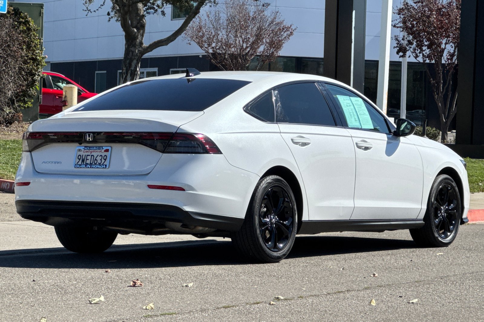 Used 2025 Honda Accord SE image 4