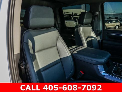 Used 2025 Chevrolet Silverado 3500 LTZ w/ LTZ Convenience Package AWD/4WD image 21