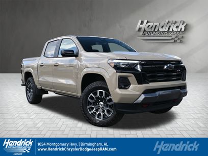 Used 2023 Chevrolet Colorado Z71 w/ Z71 Convenience Package 2