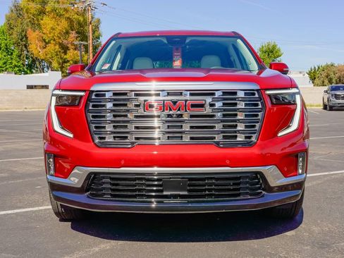New 2026 GMC Acadia Denali AWD/4WD image 4