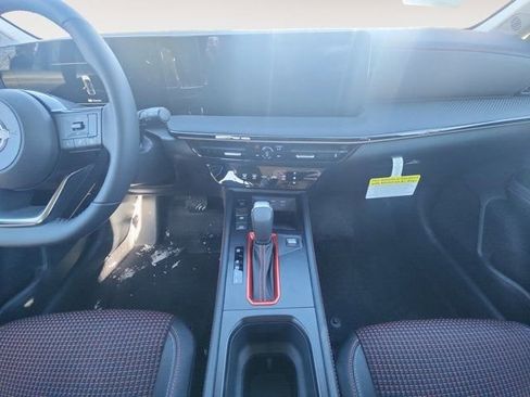 New 2025 Nissan Kicks SR w/ Illumination Package image 11