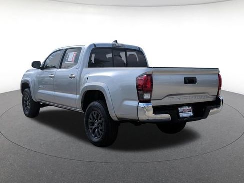 Used 2022 Toyota Tacoma SR5 w/ SR5 Appearance Package (SM) RWD image 4