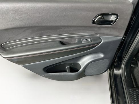 Used 2025 Dodge Durango GT w/ Blacktop Package RWD image 25