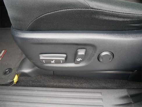 Certified 2024 Toyota 4Runner TRD Off-Road image 16