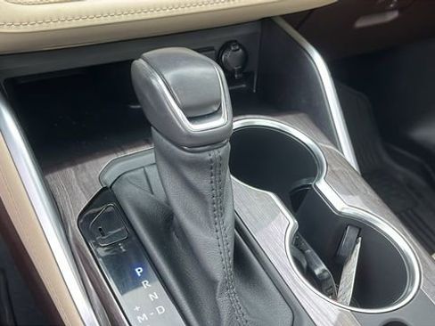 Certified 2021 Toyota Highlander Platinum image 17