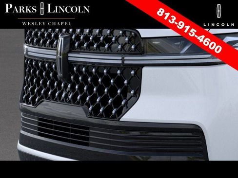 New 2026 Lincoln Navigator L Black Label AWD/4WD image 17