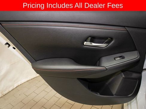 Certified 2025 Nissan Sentra SR FWD image 9