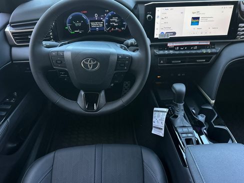 Used 2026 Toyota Camry XSE FWD image 14