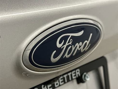 Certified 2018 Ford Escape SE image 24