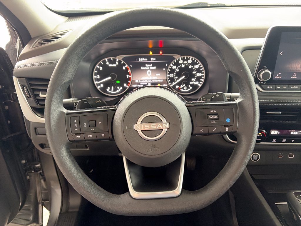 Used 2023 Nissan Rogue SV FWD image 14