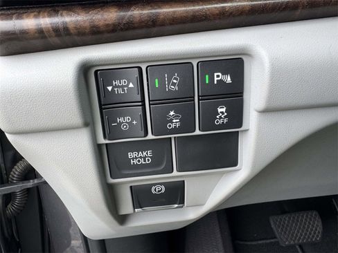 Used 2019 Acura RDX AWD w/ Advance Package image 21