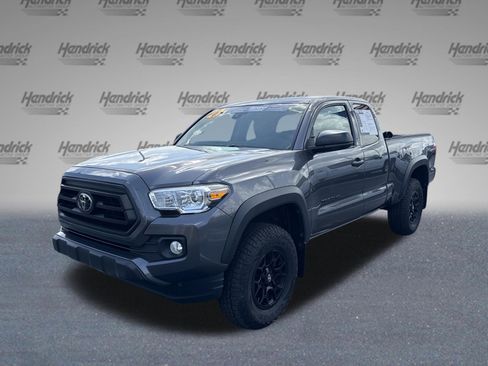 Used 2022 Toyota Tacoma SR w/ SX Package RWD image 9