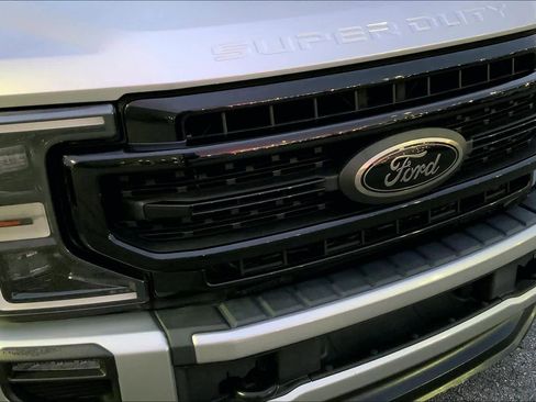 Used 2020 Ford F250 Lariat image 28