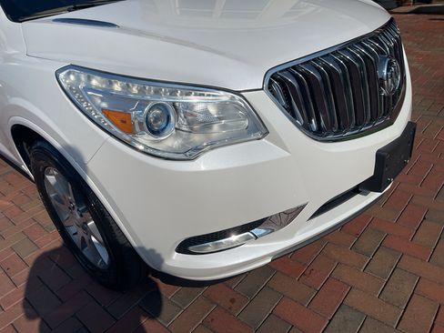 Used 2016 Buick Enclave Leather FWD image 4