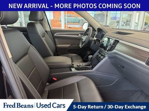 Used 2023 Volkswagen Atlas SE w/ Panoramic Sunroof Package image 12