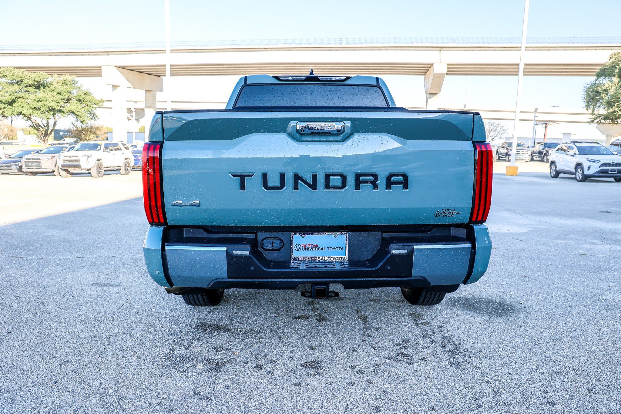Used 2024 Toyota Tundra Limited AWD/4WD image 8