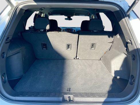 Used 2024 Chevrolet Equinox LT image 29